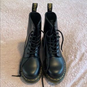 Doc Martens 1460 Smooth Boot